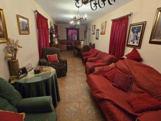 6 Bedrooms Villa in Alhaurín de la Torre