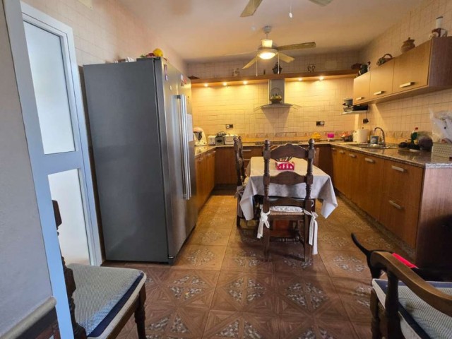 6 Bedrooms Villa in Alhaurín de la Torre