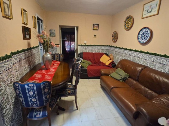 6 Bedrooms Villa in Alhaurín de la Torre