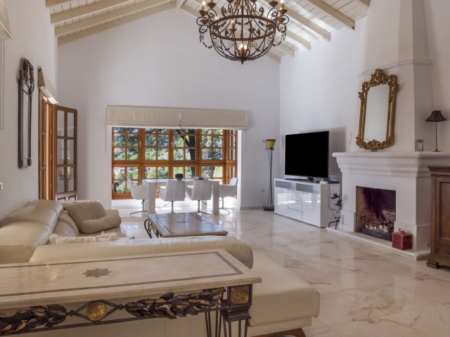 Villa avec 3 Chambres  à El Madroñal