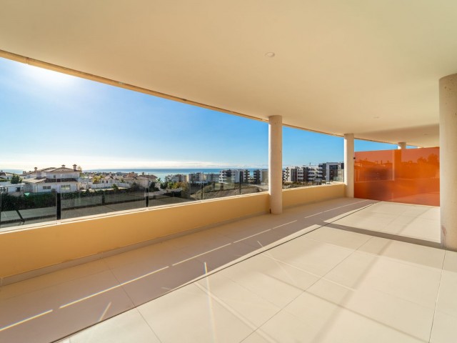 2 Bedrooms Apartment in Fuengirola