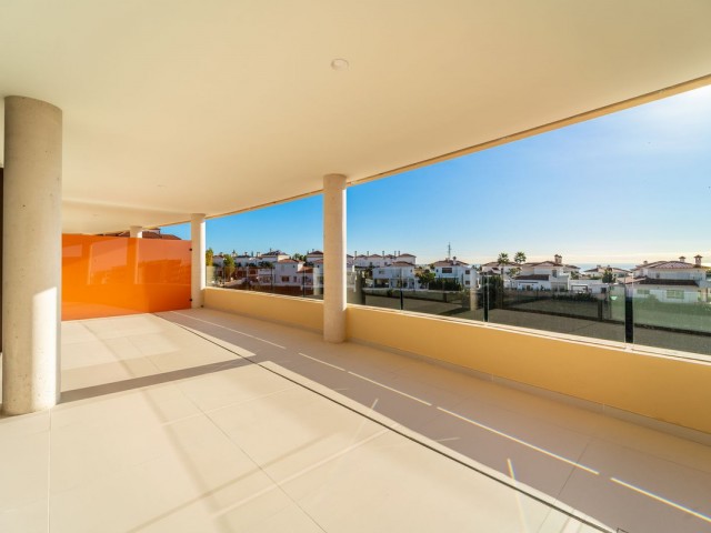 2 Slaapkamer Appartement in Higueron
