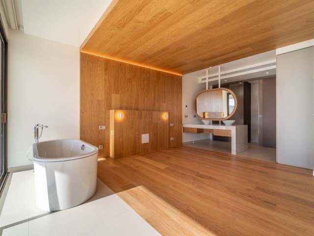 2 Slaapkamer Appartement in Higueron