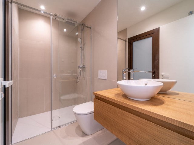 2 Slaapkamer Appartement in Higueron