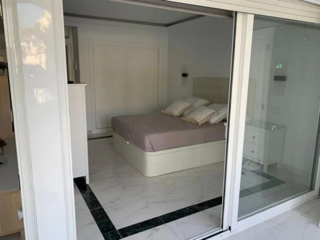 1 Bedrooms Apartment in Marbella