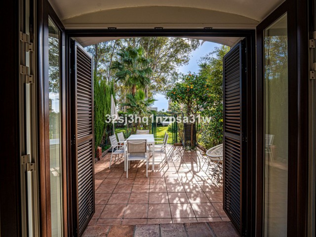 Maison mitoyenne avec 2 Chambres  à Estepona