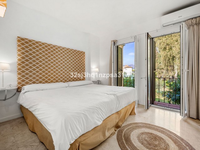 Maison mitoyenne avec 2 Chambres  à Estepona