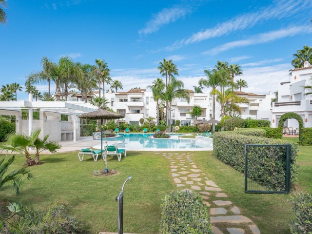 2 Bedrooms Apartment in Estepona