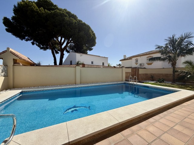 3 Bedrooms Villa in Benalmadena