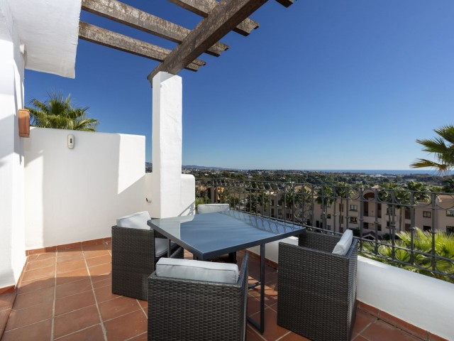 3 Bedrooms Apartment in Benahavís