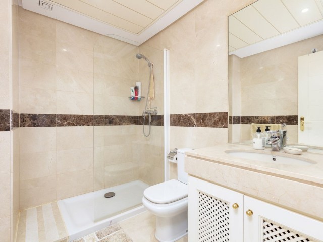 3 Bedrooms Apartment in Benahavís