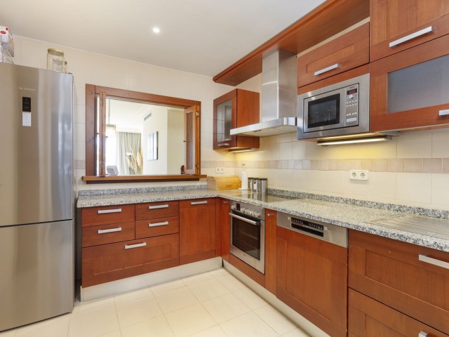 3 Bedrooms Apartment in Benahavís