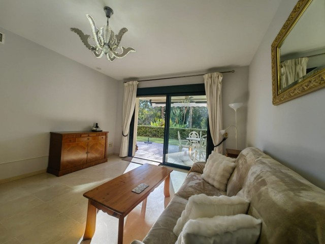 3 Bedrooms Apartment in Guadalmina Alta