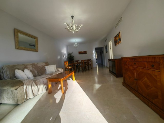 3 Bedrooms Apartment in Guadalmina Alta