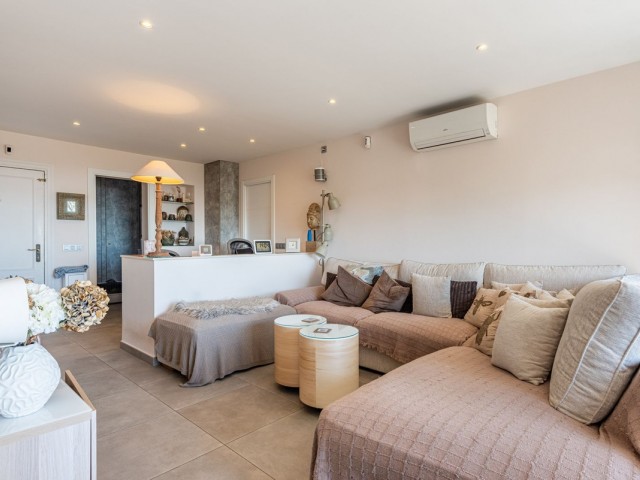 Penthouse in Los Almendros