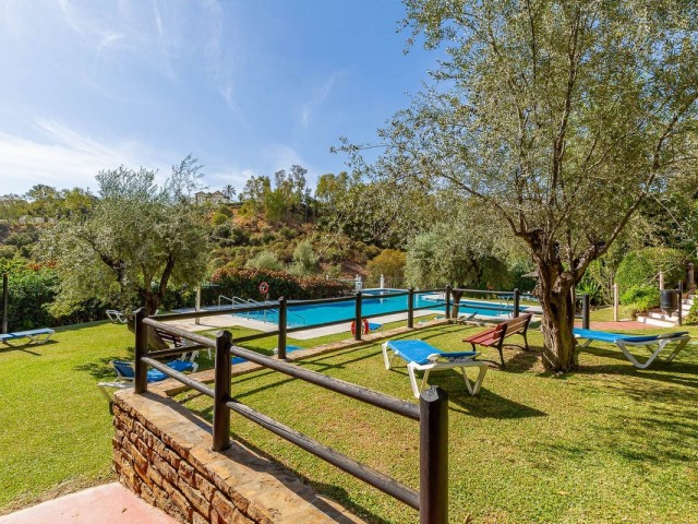 Penthouse in Los Almendros