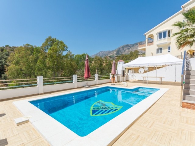 5 Sovrums Villa i Mijas Costa