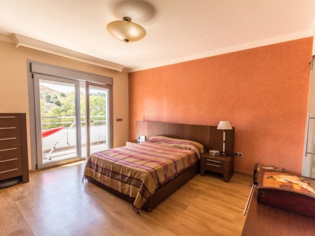 5 Sovrums Villa i Mijas Costa