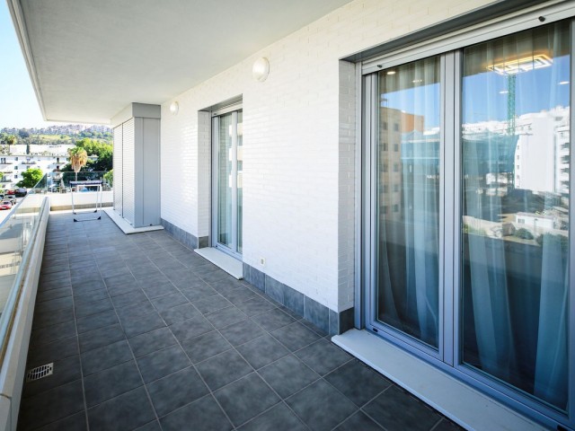 3 Schlafzimmer Apartment in Nueva Andalucía