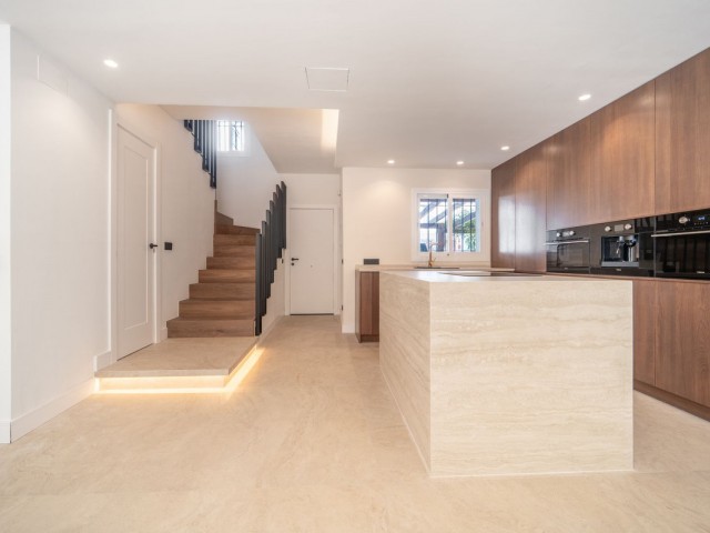 2 Schlafzimmer Reihenhaus in Nueva Andalucía