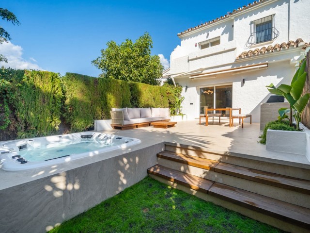 2 Schlafzimmer Reihenhaus in Nueva Andalucía