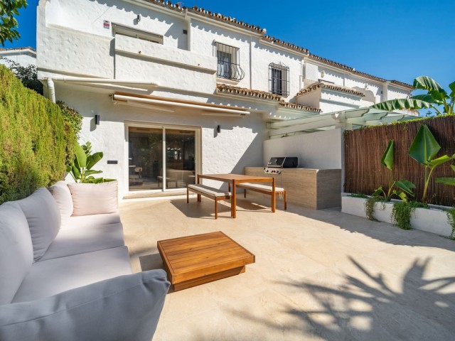 2 Schlafzimmer Reihenhaus in Nueva Andalucía