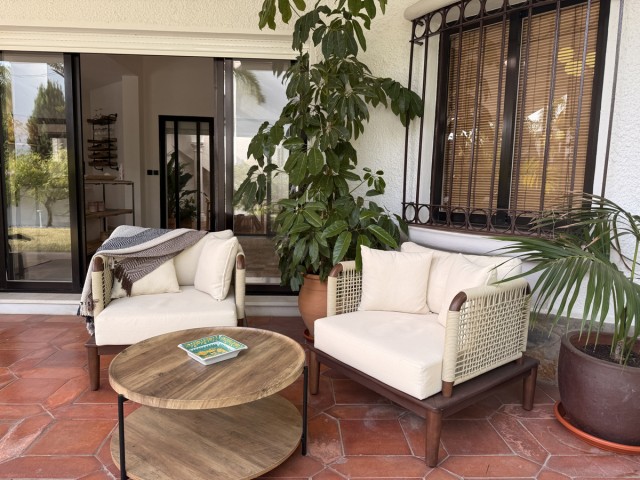 Villa avec 4 Chambres  à Estepona