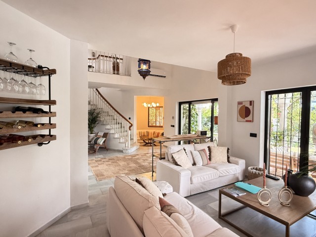 Villa avec 4 Chambres  à Estepona