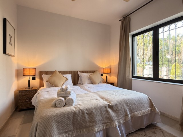 Villa avec 4 Chambres  à Estepona