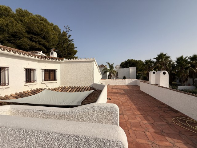 Villa avec 4 Chambres  à Estepona