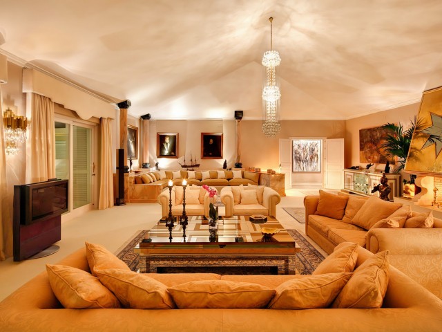 Villa con 10 Dormitorios  en Marbella