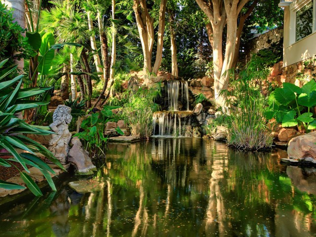 Villa con 10 Dormitorios  en Marbella