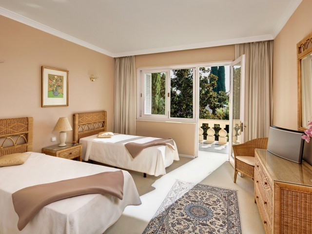 Villa con 10 Dormitorios  en Marbella