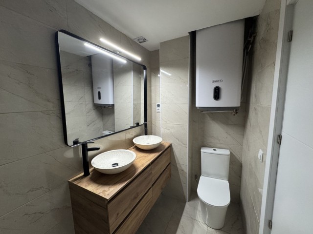 Apartamento con 3 Dormitorios  en Málaga Centro