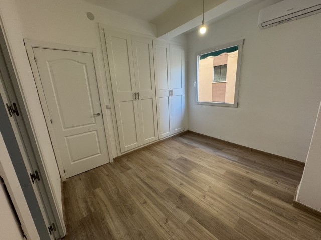 Apartamento con 3 Dormitorios  en Málaga Centro