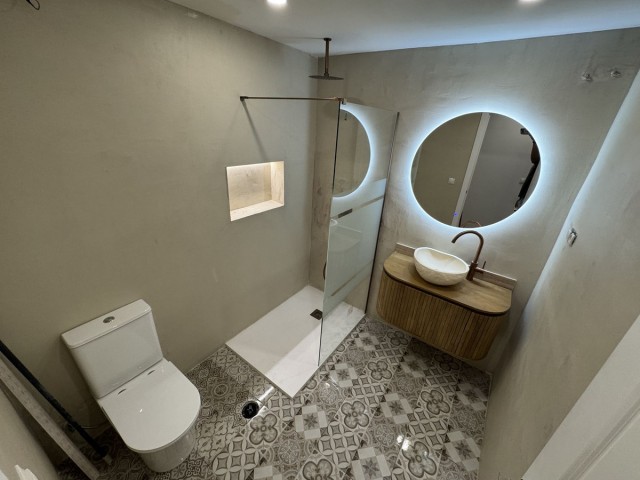 Apartamento con 3 Dormitorios  en Málaga Centro