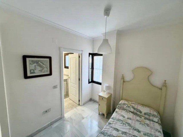 Appartement avec 5 Chambres  à Hacienda del Sol