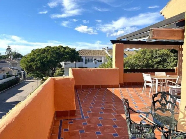 Huoneisto, Hacienda del Sol, R5258671