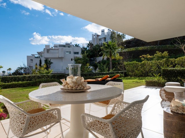 Apartamento con 3 Dormitorios  en Marbella