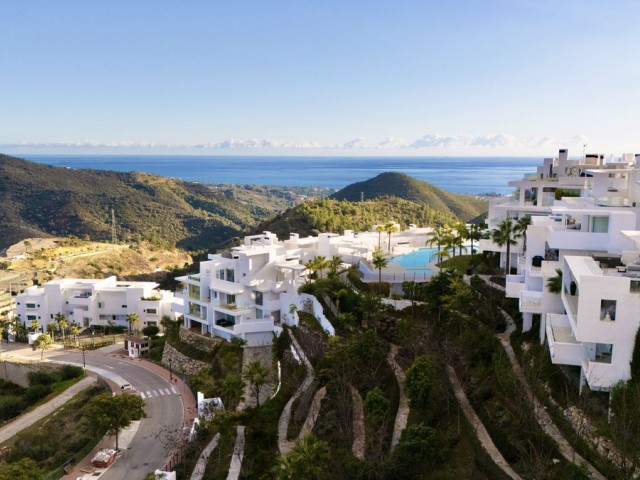 Apartamento con 3 Dormitorios  en Marbella