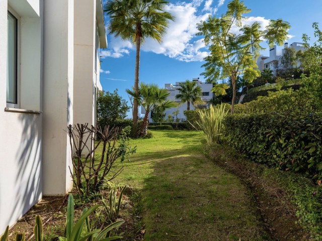 Apartamento con 3 Dormitorios  en Marbella