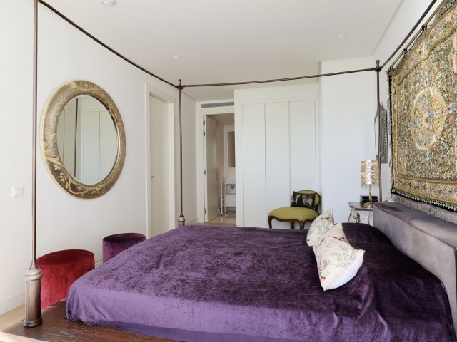 Apartamento con 3 Dormitorios  en Marbella