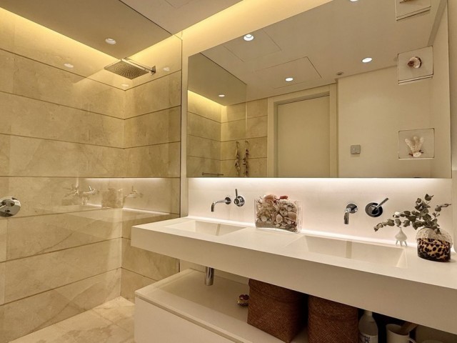 Appartement avec 3 Chambres  à Ojén