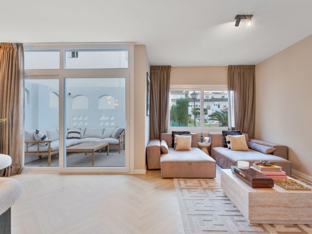 4 Schlafzimmer Reihenhaus in New Golden Mile