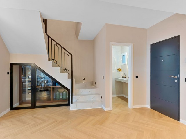 4 Schlafzimmer Reihenhaus in New Golden Mile