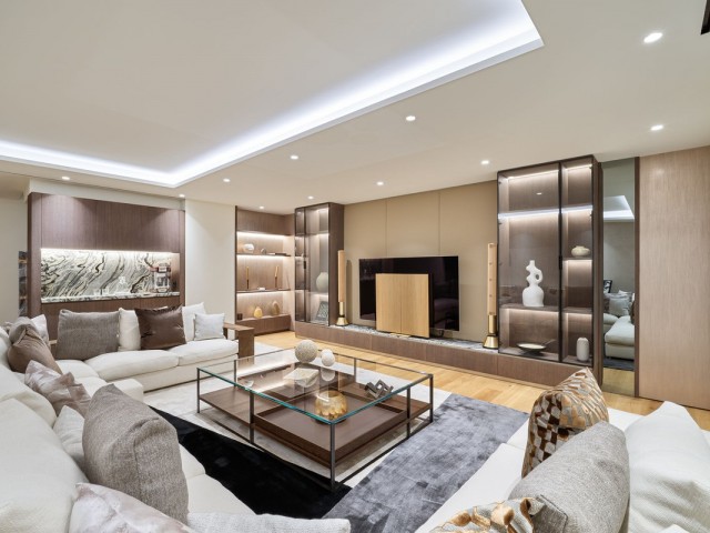 Apartamento con 5 Dormitorios  en Marbella