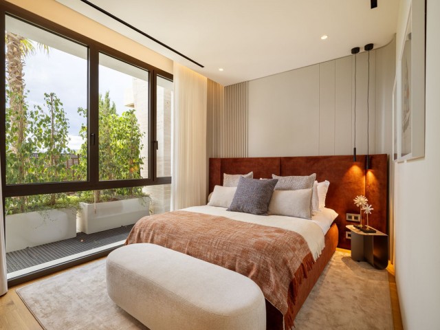 Apartamento con 5 Dormitorios  en Marbella