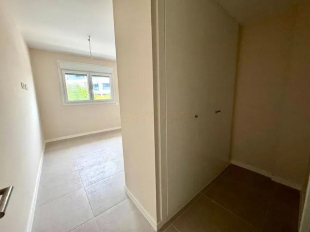 2 Schlafzimmer Apartment in Bel Air