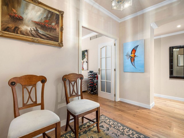 Apartamento con 2 Dormitorios  en Marbella