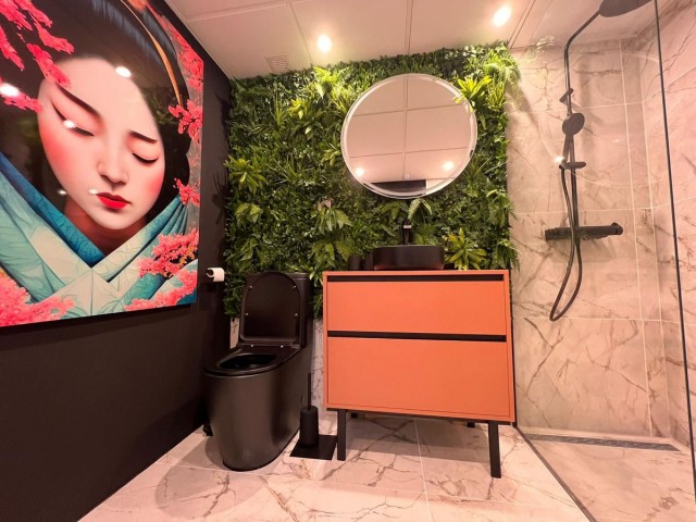 Apartamento con 3 Dormitorios  en Marbella